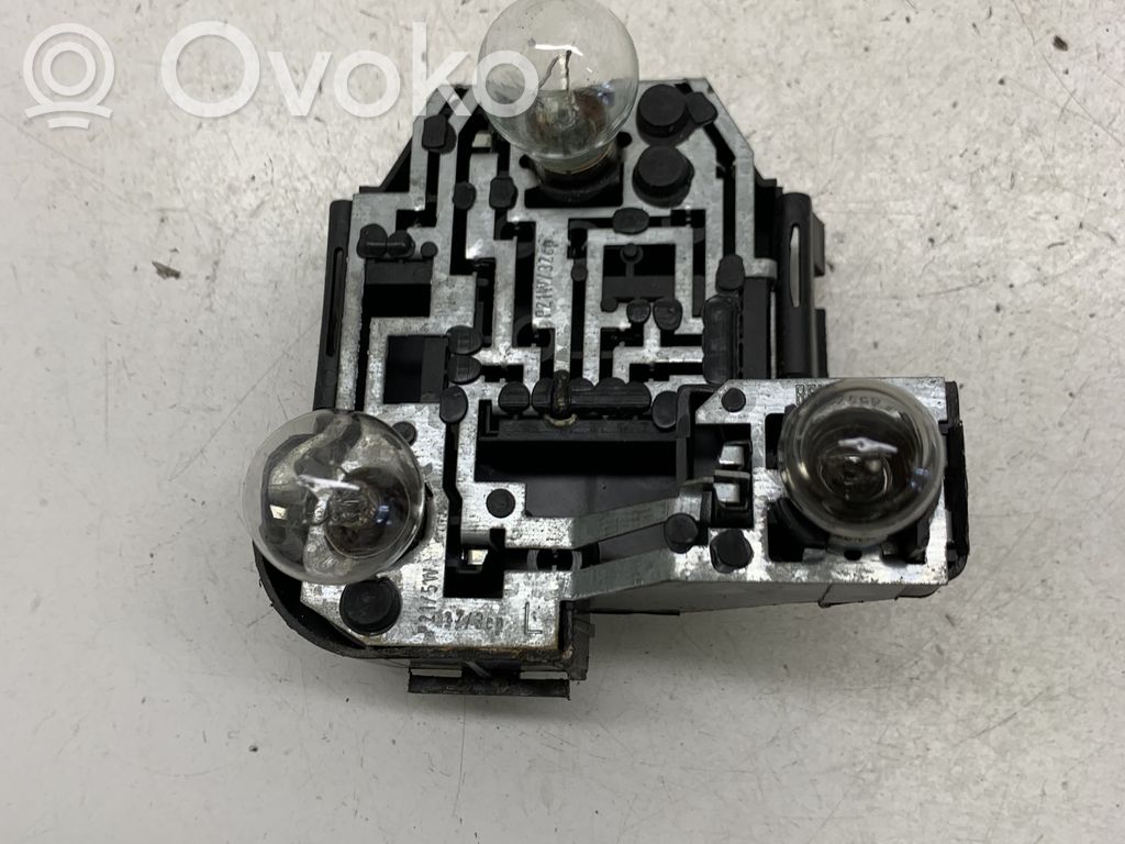 Volkswagen PASSAT B3 Wkład lampy tylnej 