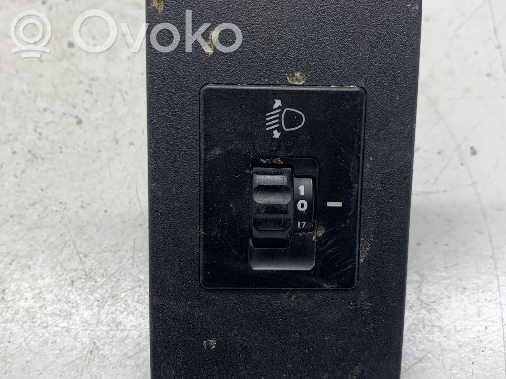 Hyundai Galloper Headlight level height control switch 
