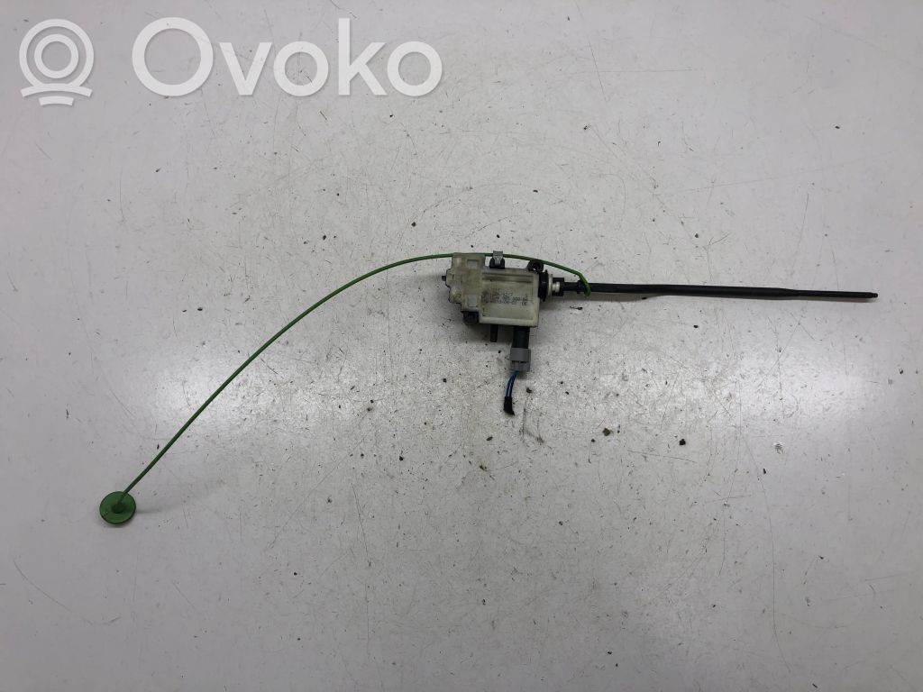 BMW 3 E90 E91 Fuel tank cap lock 