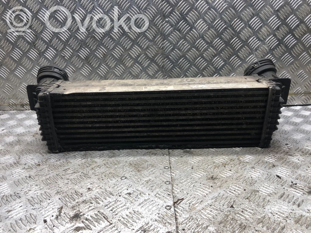 BMW X5 E70 Interkūlerio radiatorius 
