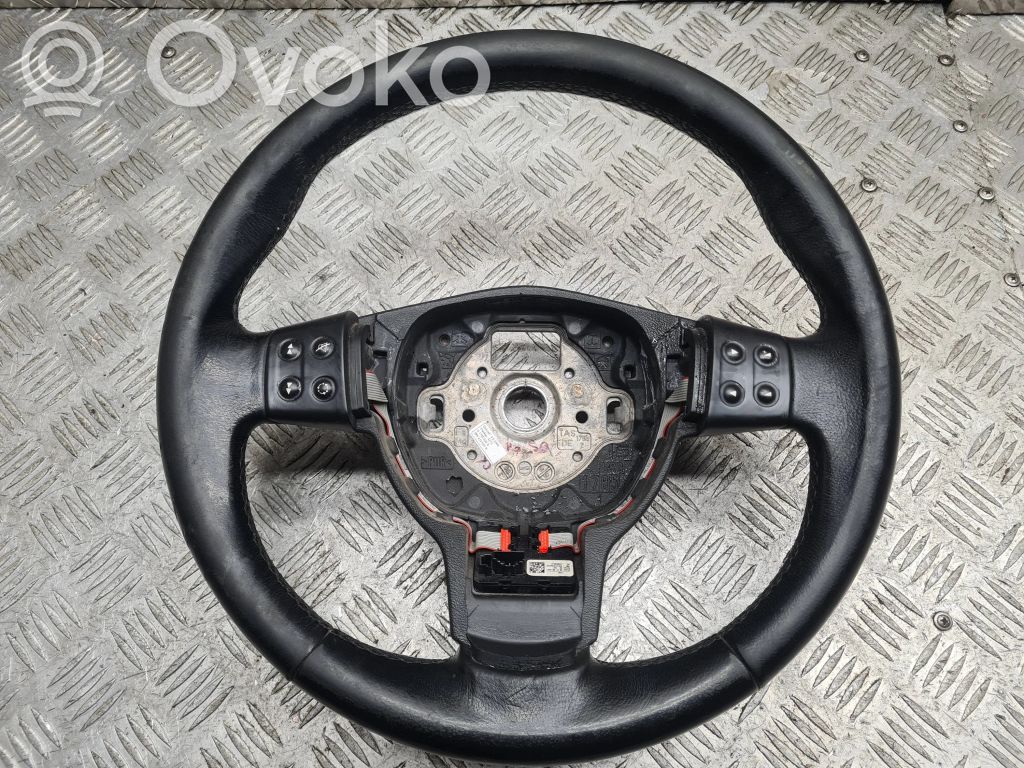 Seat Leon (1P) Ohjauspyörä 