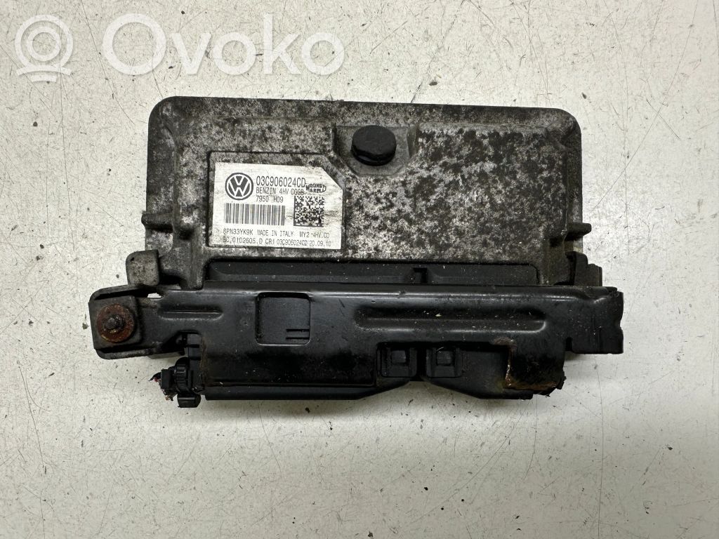Engine control unit/module   03C906024CD,BC0102605