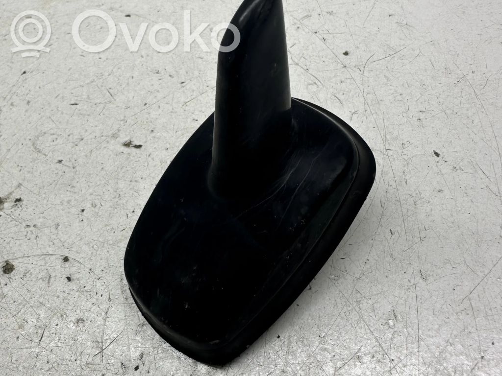 Volkswagen Touran II GPS Antenne 