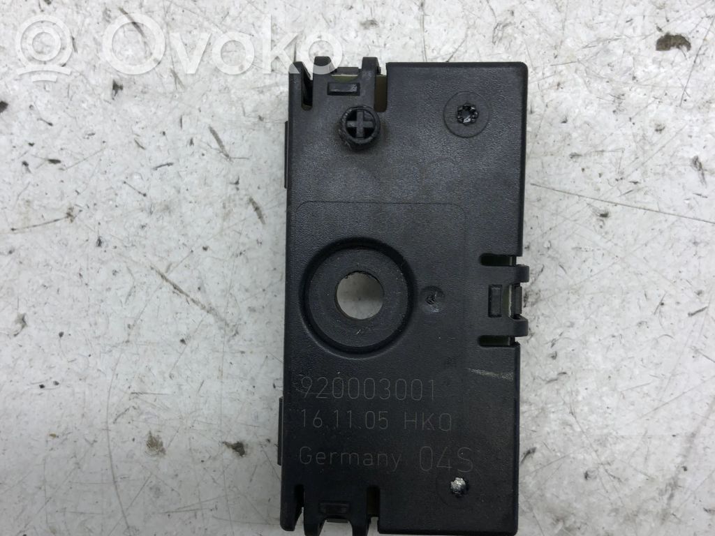 Audi A6 S6 C6 4F Antenos stiprintuvas 