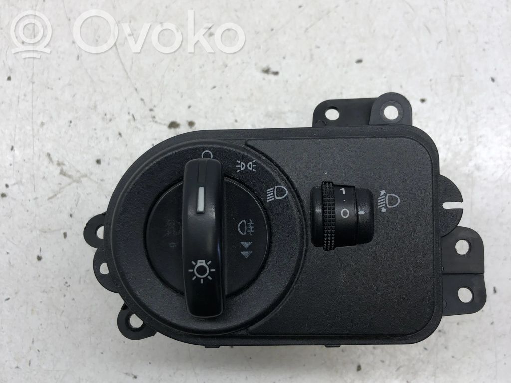 Ford Fiesta Light switch 