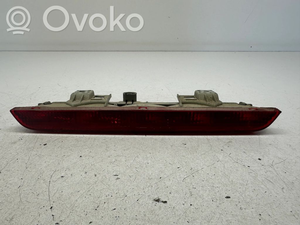 Toyota Corolla E110 Papildomas stop žibintas 