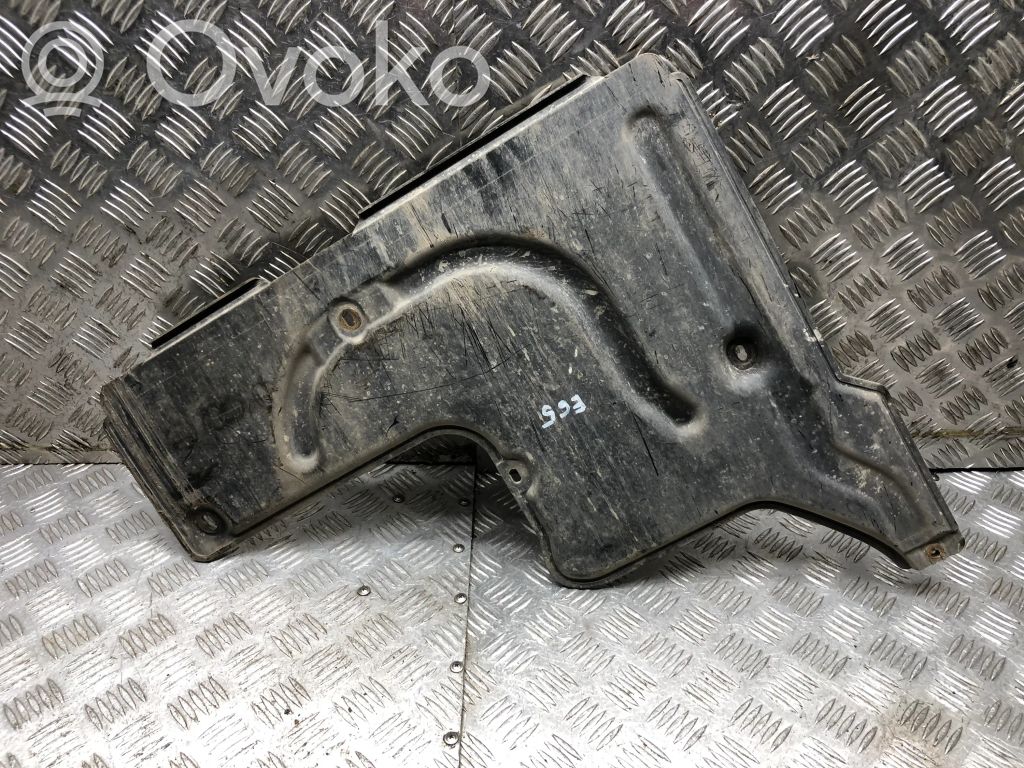 BMW 7 E65 E66 Protector/cubierta de la carrocería inferior trasera 