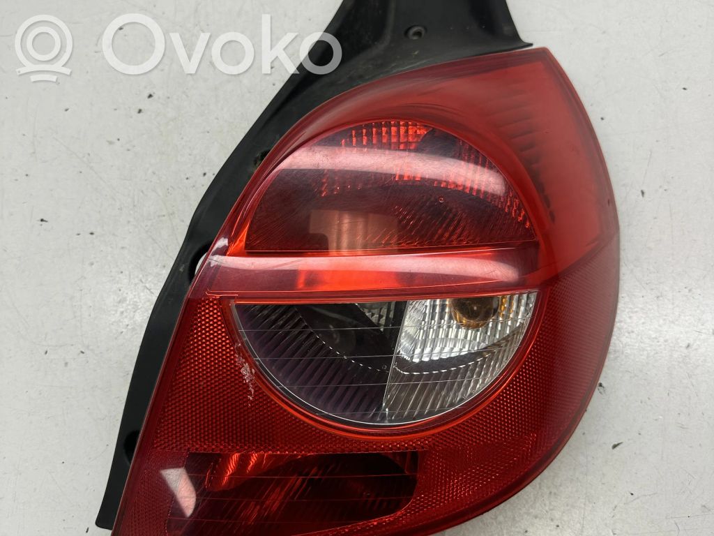 Renault Clio III Lampă spate în caroserie 