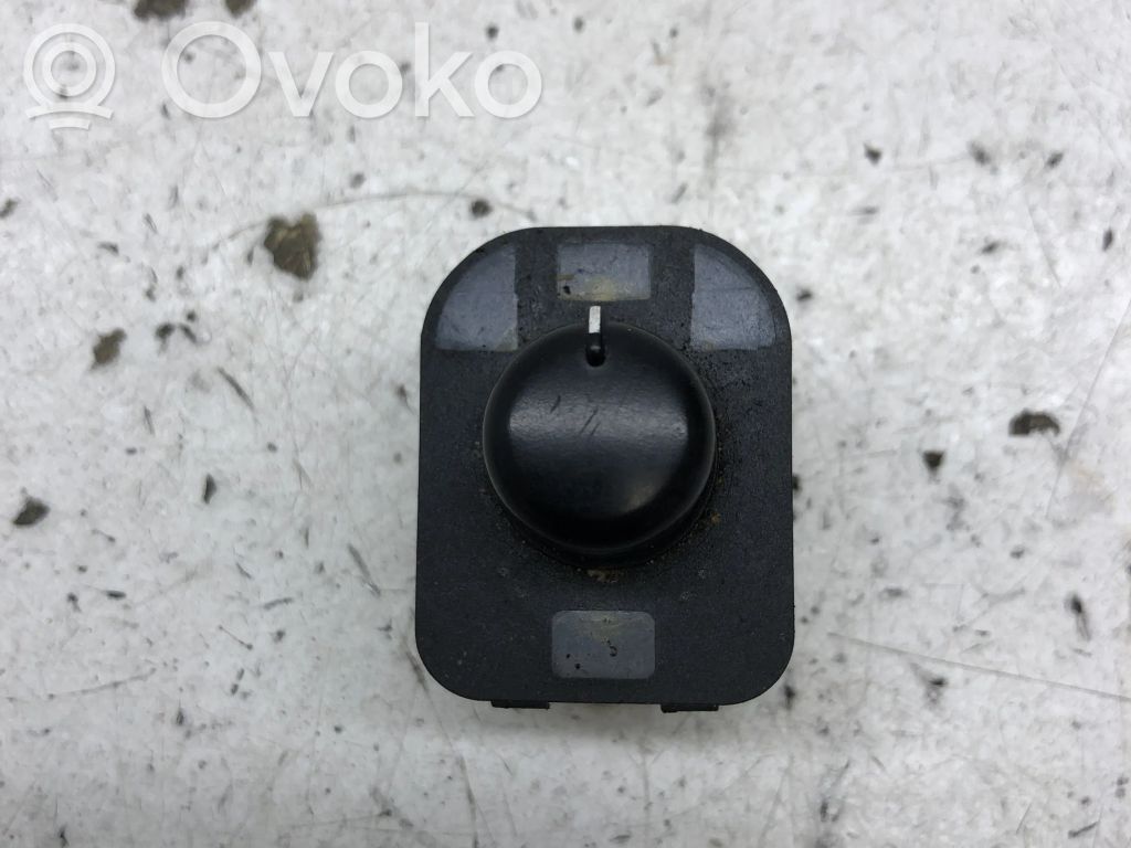 Audi A6 S6 C5 4B Interruptor del espejo lateral 