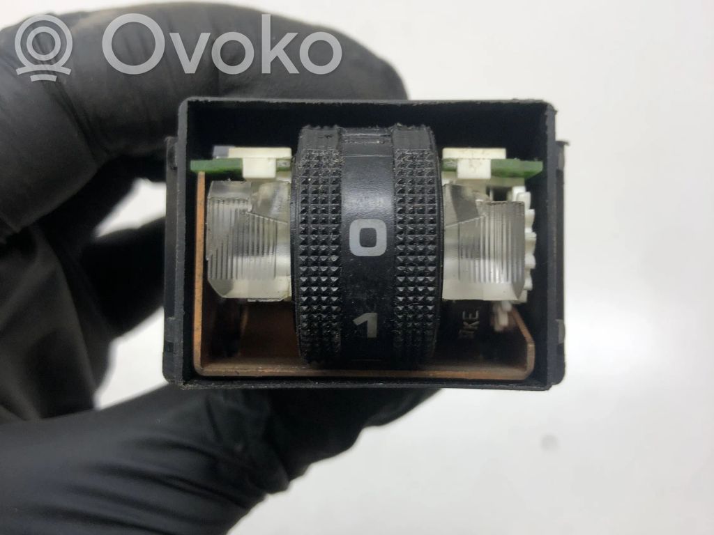 Audi A6 S6 C5 4B Headlight level height control switch 