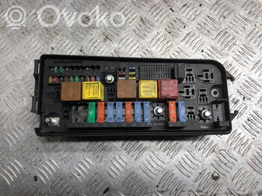 Opel Vectra C Fuse module 