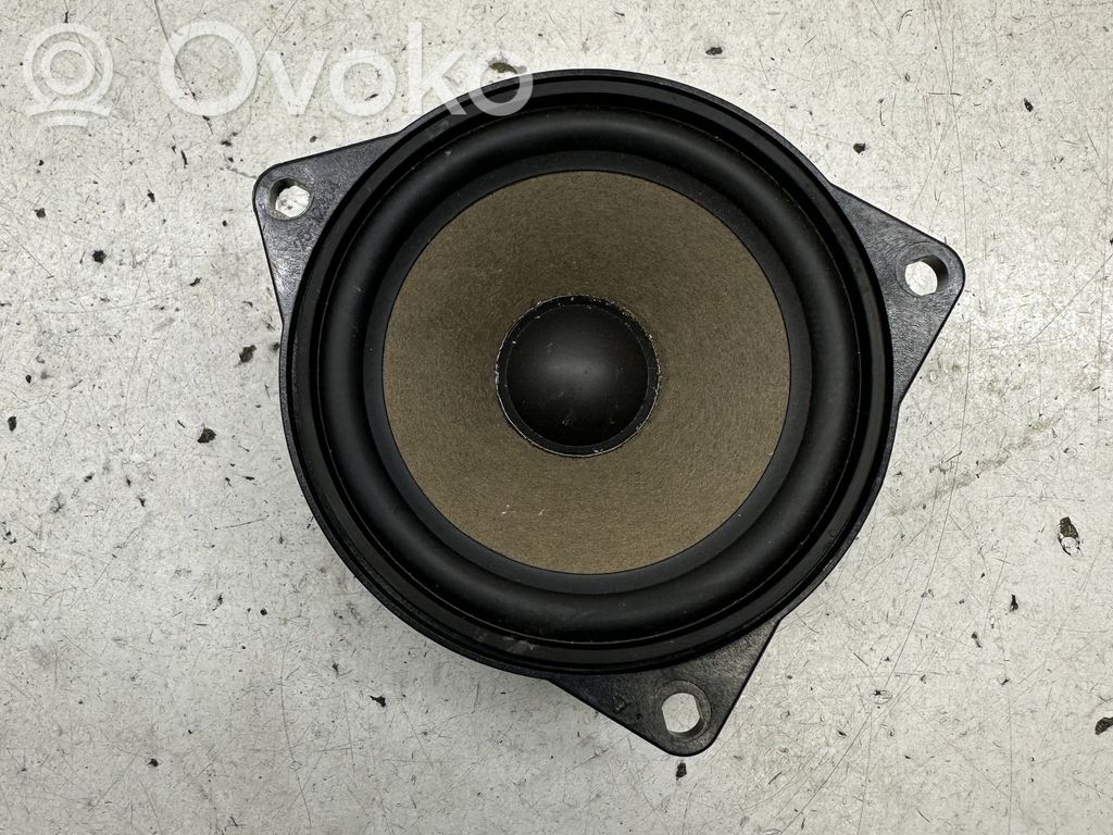 BMW 5 E60 E61 Altavoz de la puerta delantera 