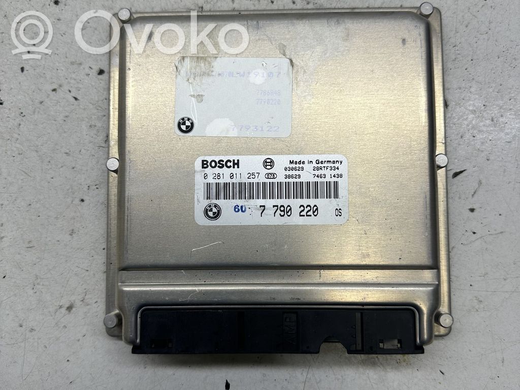 BMW X5 E53 Variklio valdymo blokas 
