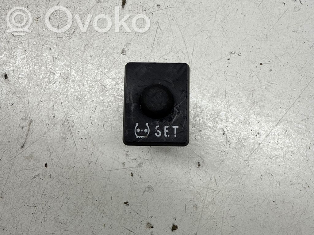 Toyota Yaris Botón de reinicio del sistema TPMS 