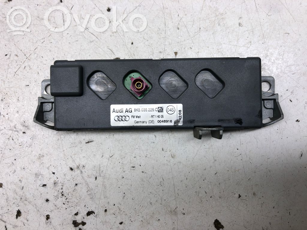 Audi A4 S4 B8 8K Antenos stiprintuvas 