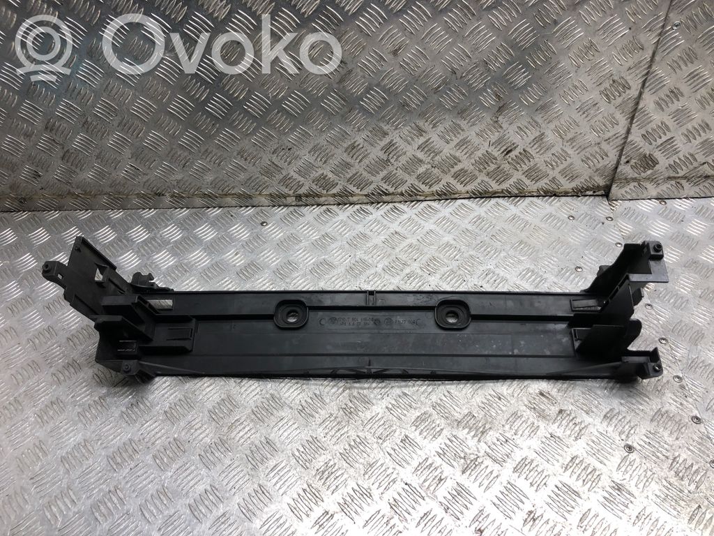 BMW 5 F10 F11 Panel mocowania chłodnicy / góra 