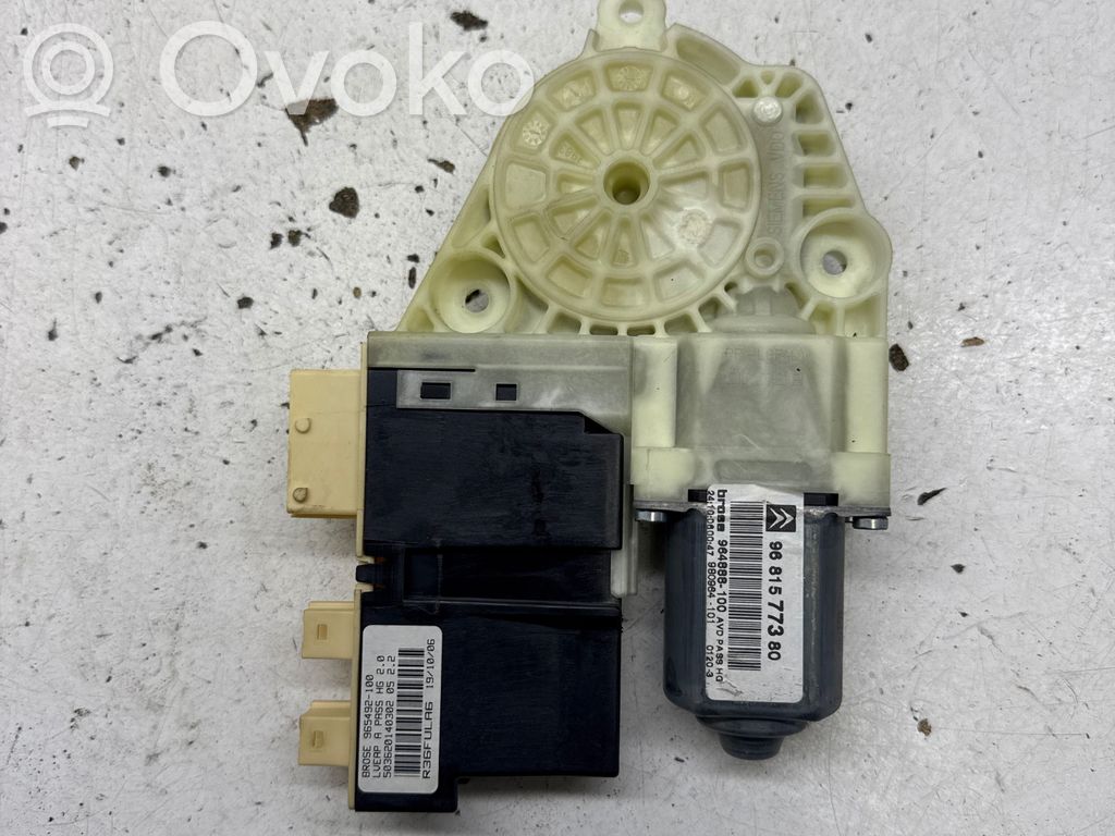 Citroen C4 I Motorino alzacristalli della portiera anteriore 