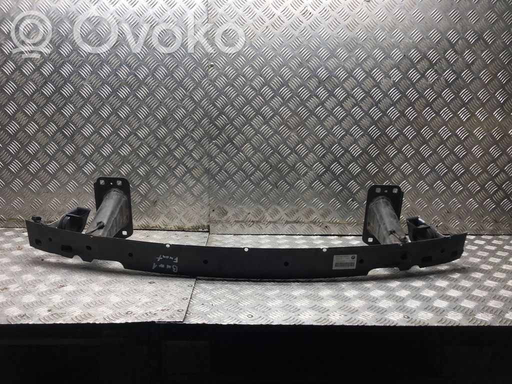 BMW 1 E81 E87 Priekšpusē bampera sija / balka 
