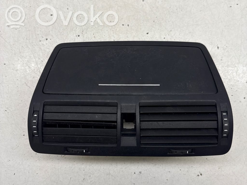 Skoda Octavia Mk2 (1Z) Dysze / Kratki środkowego nawiewu deski rozdzielczej 