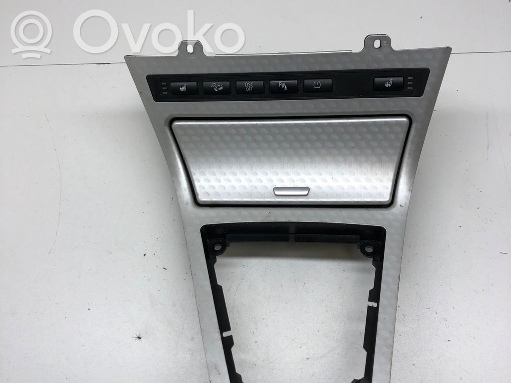 BMW X3 E83 A set of switches 