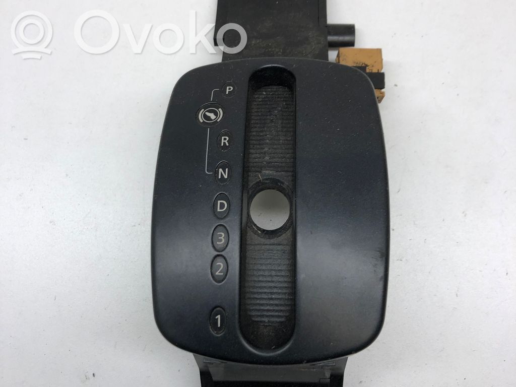 Audi A4 S4 B5 8D Consola de plástico de la palanca de cambios 