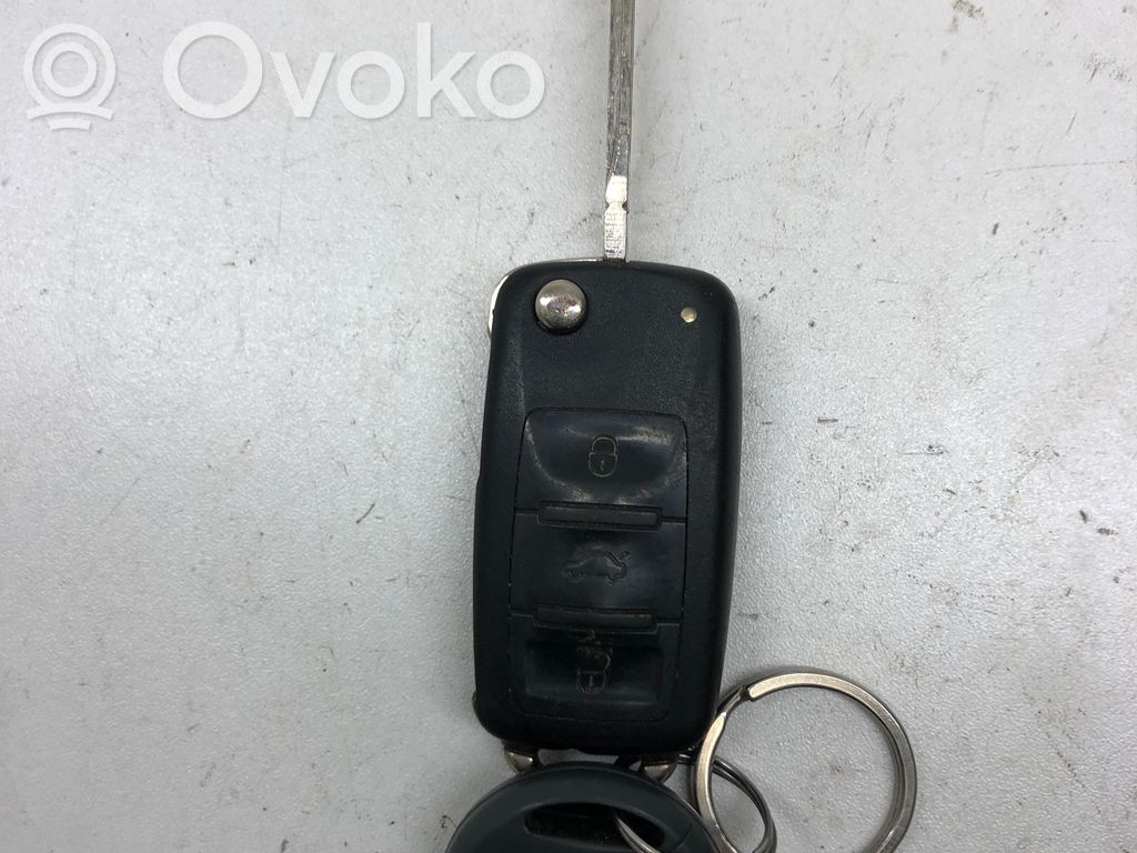 Audi A8 S8 D3 4E Zündschlüssel / Schlüsselkarte 