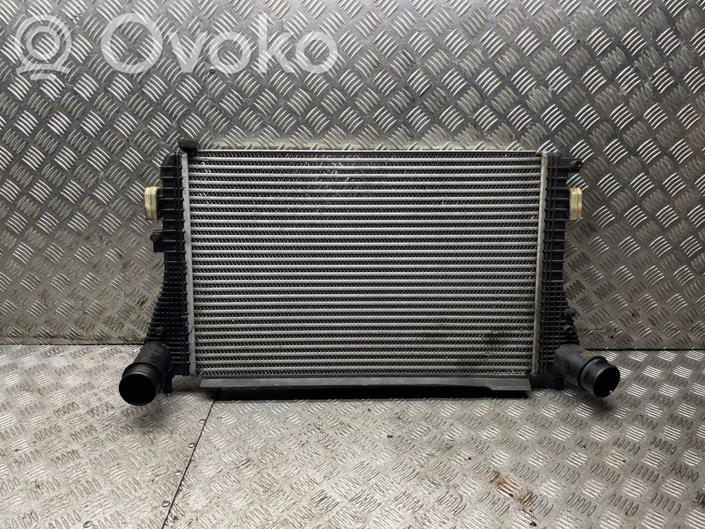 Volkswagen PASSAT CC Interkūlerio radiatorius 