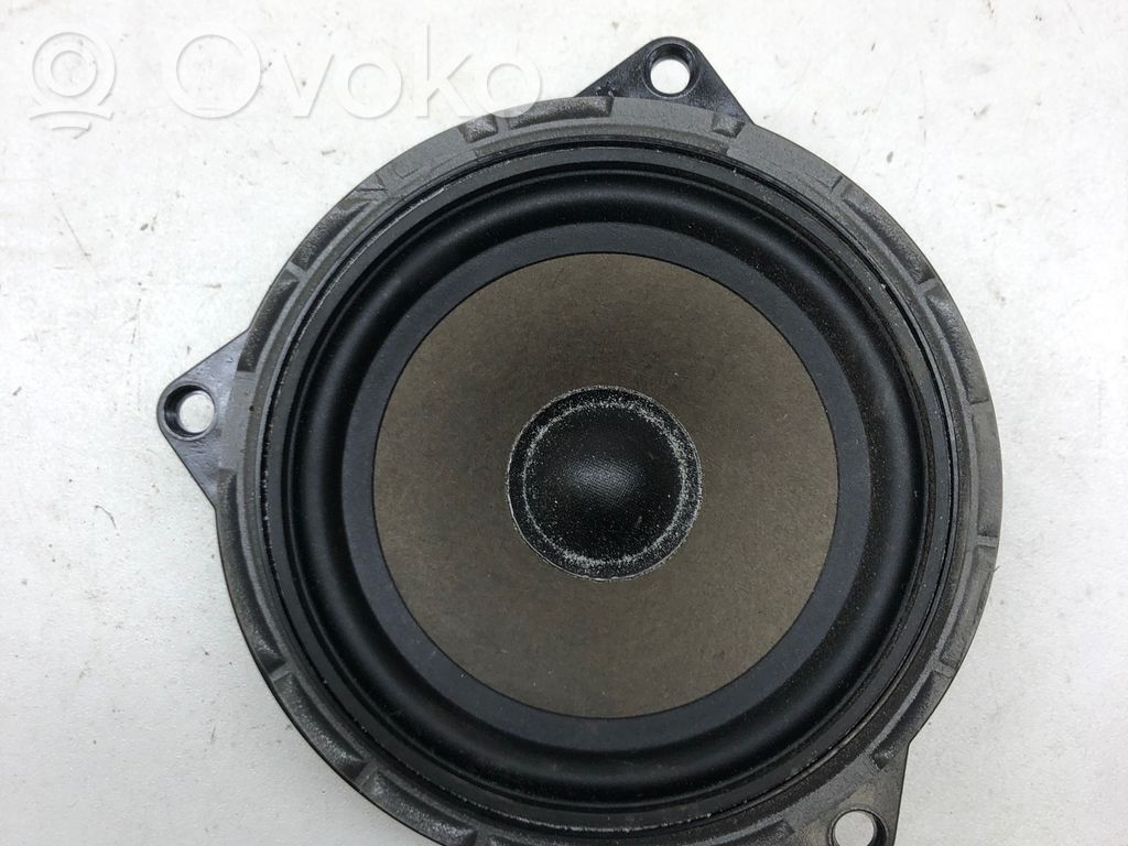 BMW 3 E90 E91 Takaoven kaiutin 