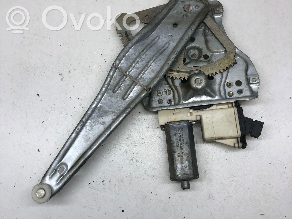 Toyota Corolla E120 E130 Elektryczny podnośnik szyby drzwi tylnych 