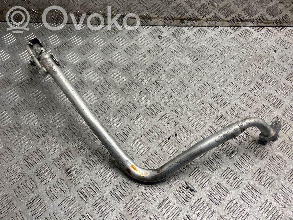 Volkswagen Golf VII Ilmastointilaitteen putki (A/C) 