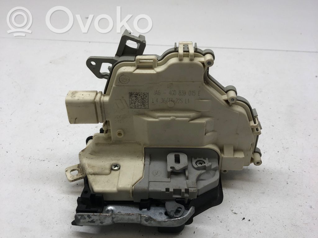 Audi A3 S3 8V Zamek drzwi tylnych 