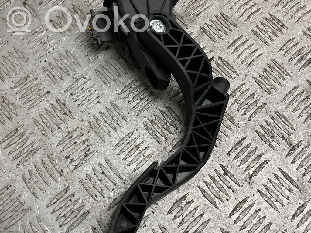 Audi A4 S4 B7 8E 8H Accelerator throttle pedal 
