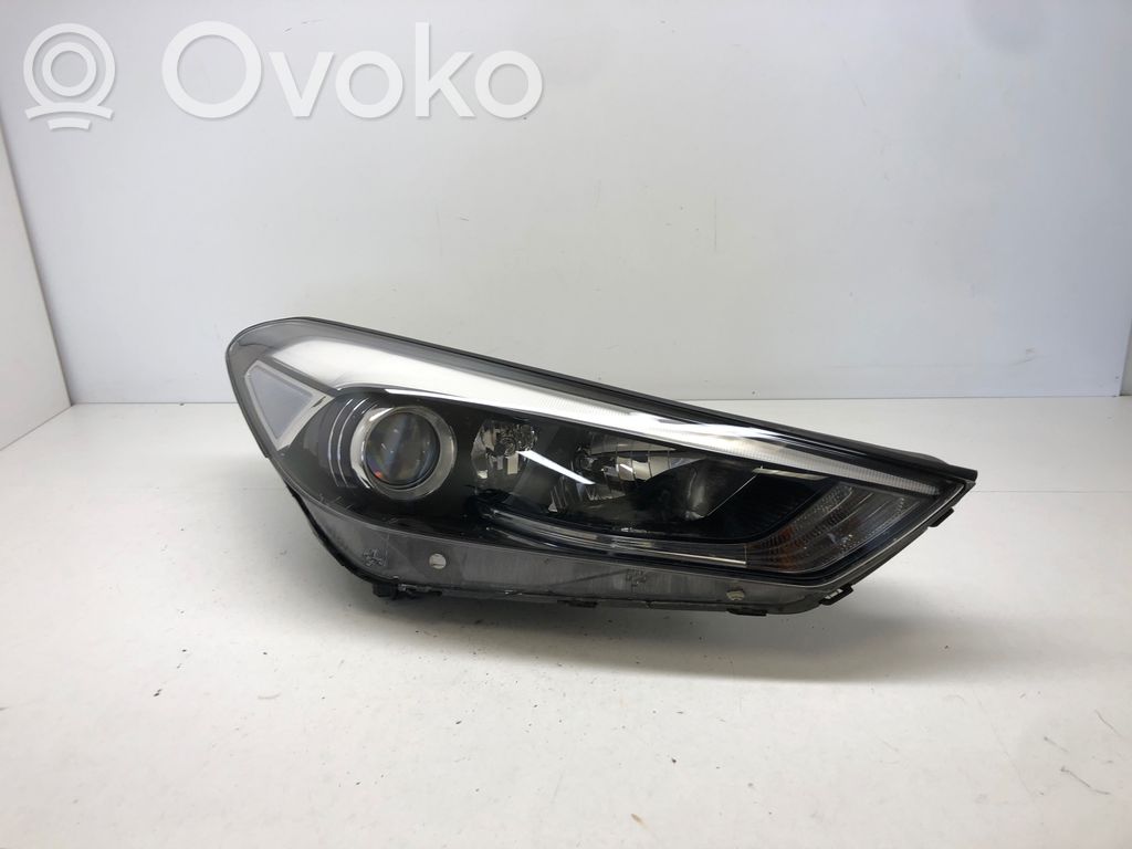 Hyundai Tucson TL Lampa przednia 
