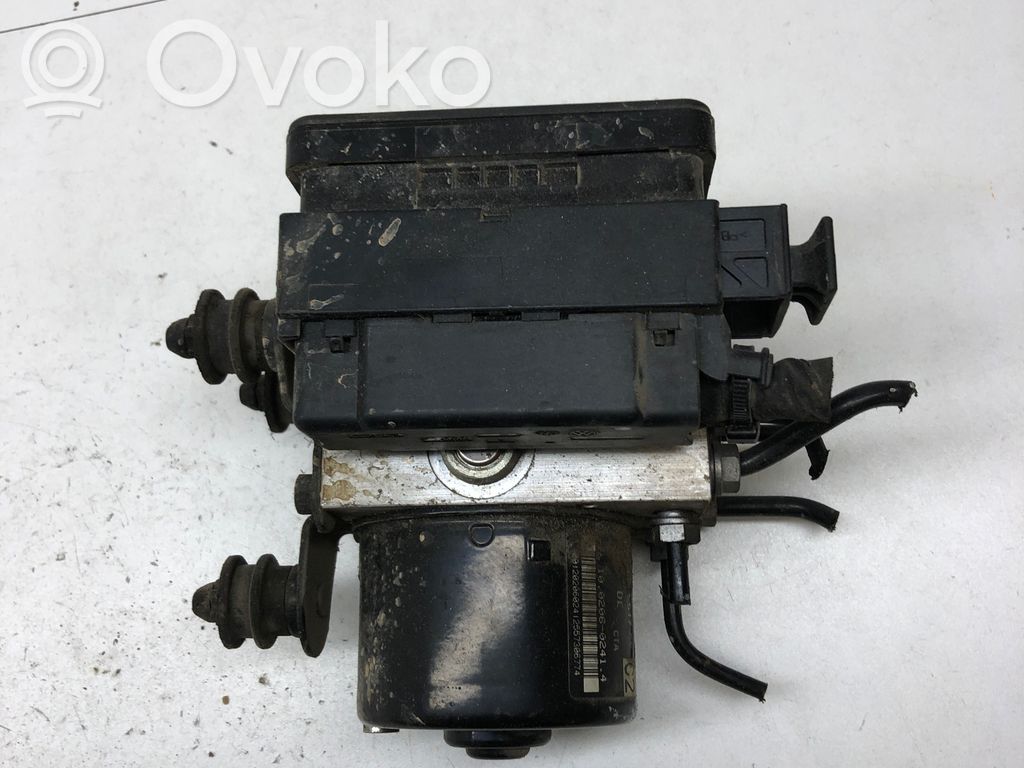 Volkswagen Golf V Bomba de ABS 