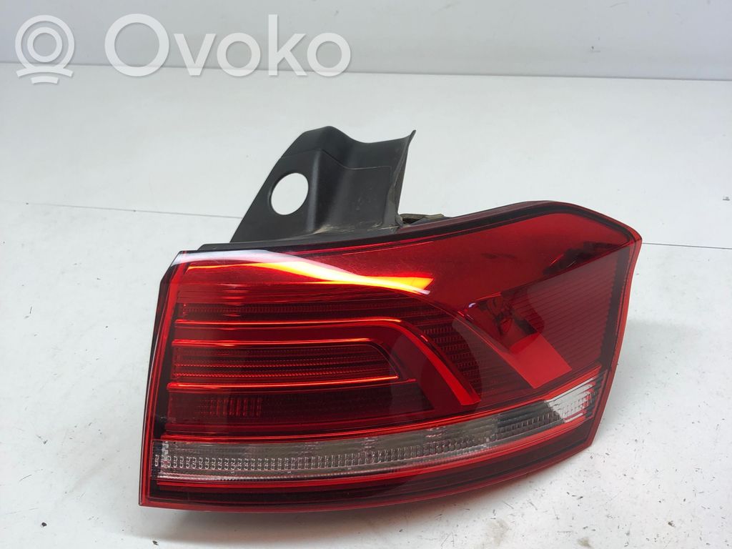 Volkswagen PASSAT B8 Lampă spate în caroserie 
