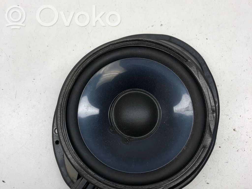 Ford Focus Etuoven kaiutin 