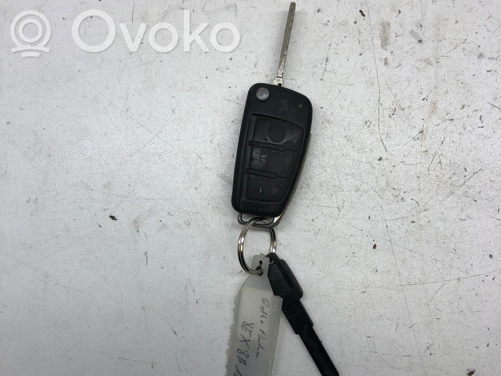 Audi A4 S4 B7 8E 8H Klucz / Karta zapłonu 