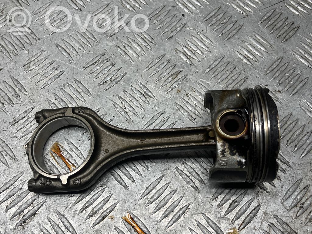 Audi A3 S3 8V Pistón con biela 