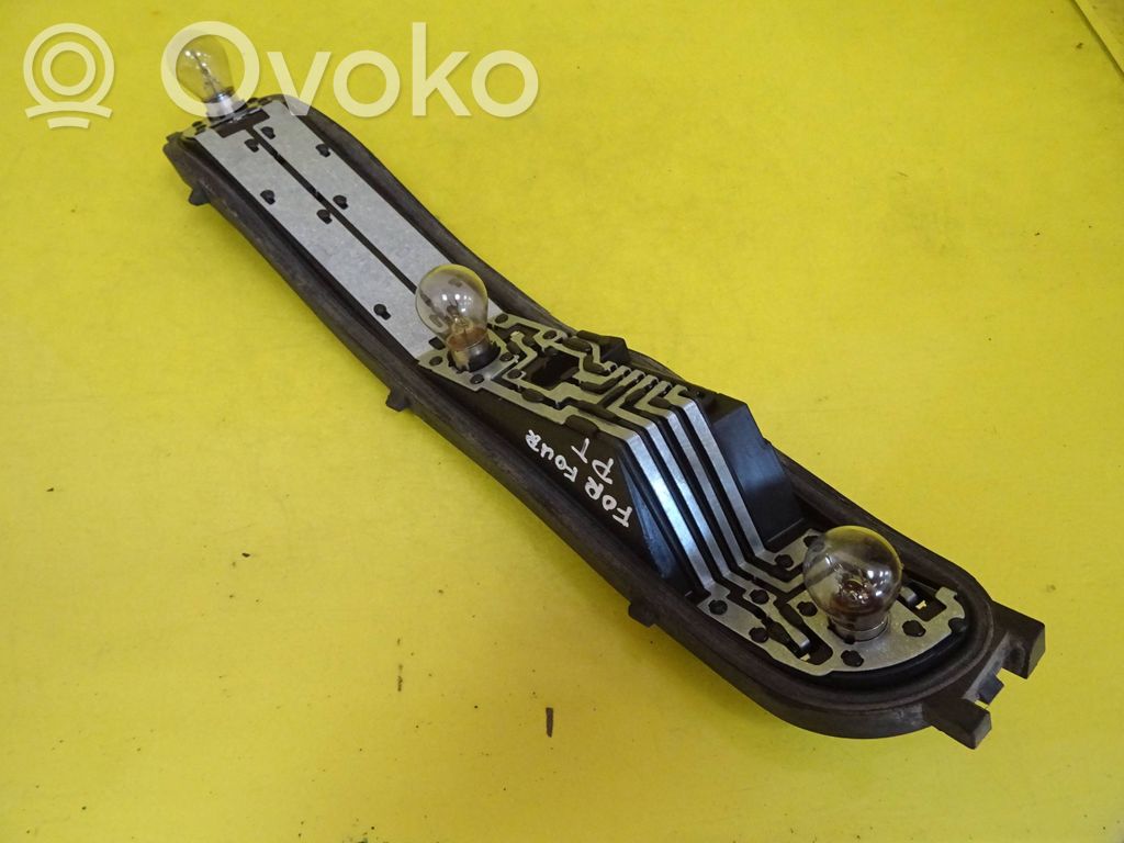 Smart ForFour I Tail light bulb cover holder 