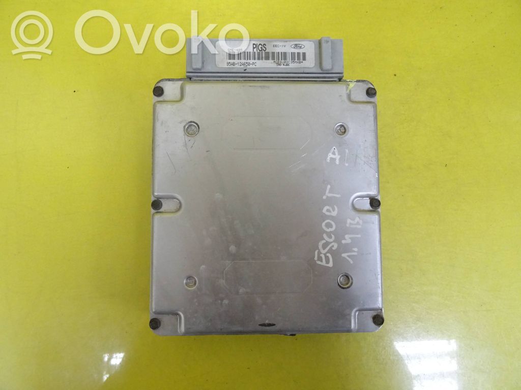 Ford Escort Engine control unit/module 