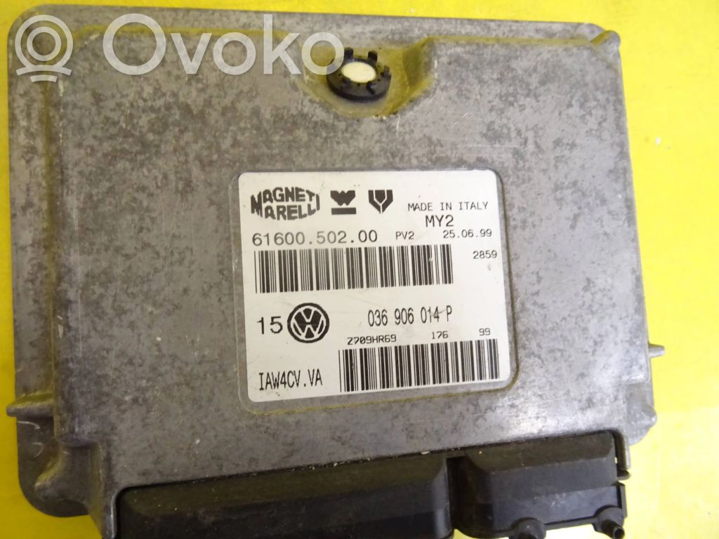 Volkswagen Golf IV Engine control unit/module 