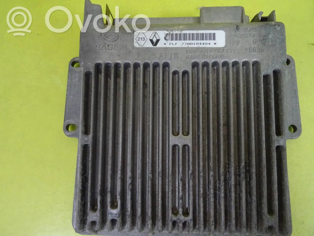Renault Twingo I Engine control unit/module 