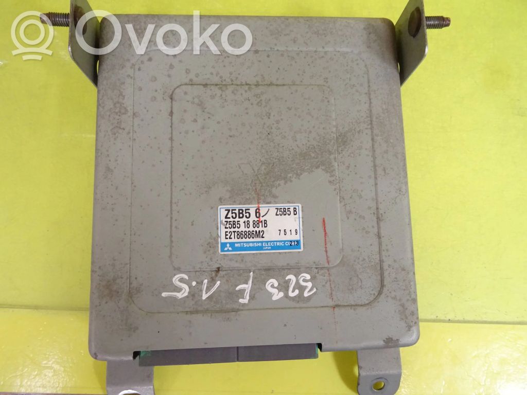 Mazda 323 F Calculateur moteur ECU 