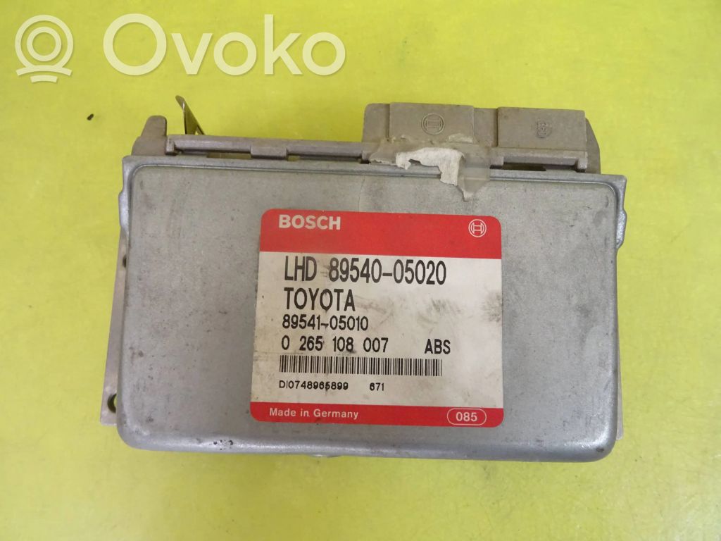 Toyota Carina T190 Sterownik / moduł ABS 