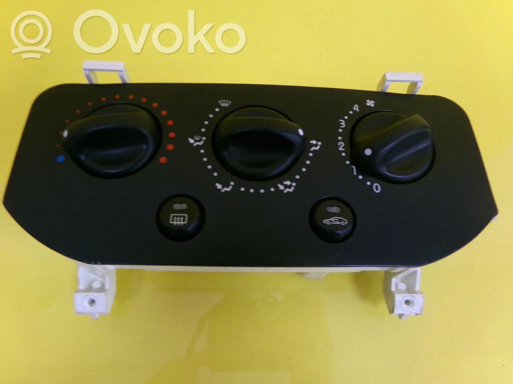 Renault Clio II Interior fan control switch 