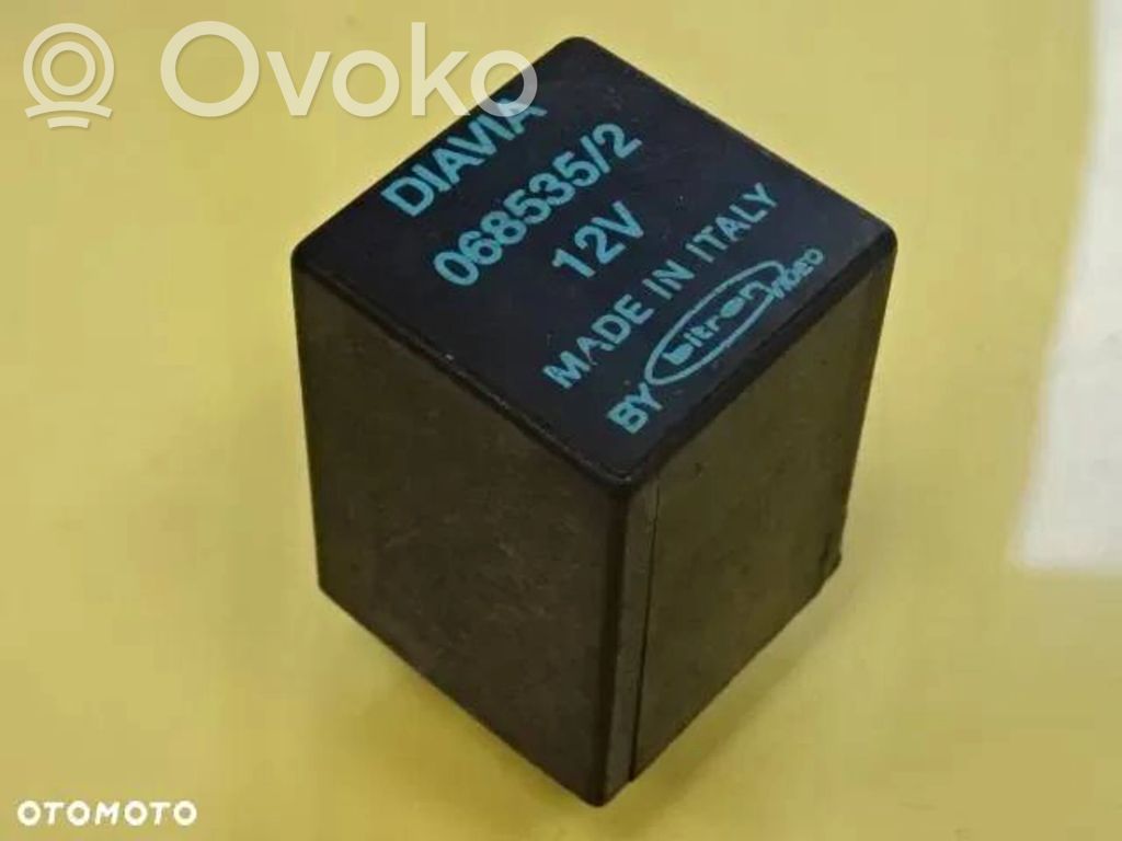 Audi 80 90 S2 B4 Other relay 