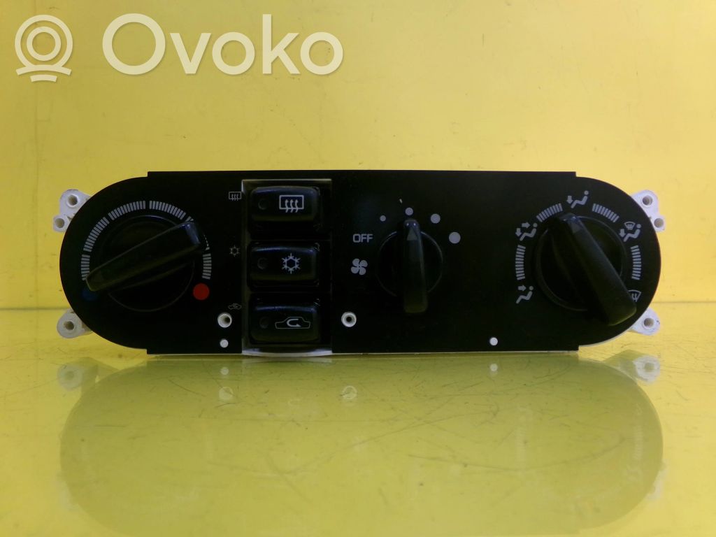 Mitsubishi Galant Climate control unit 