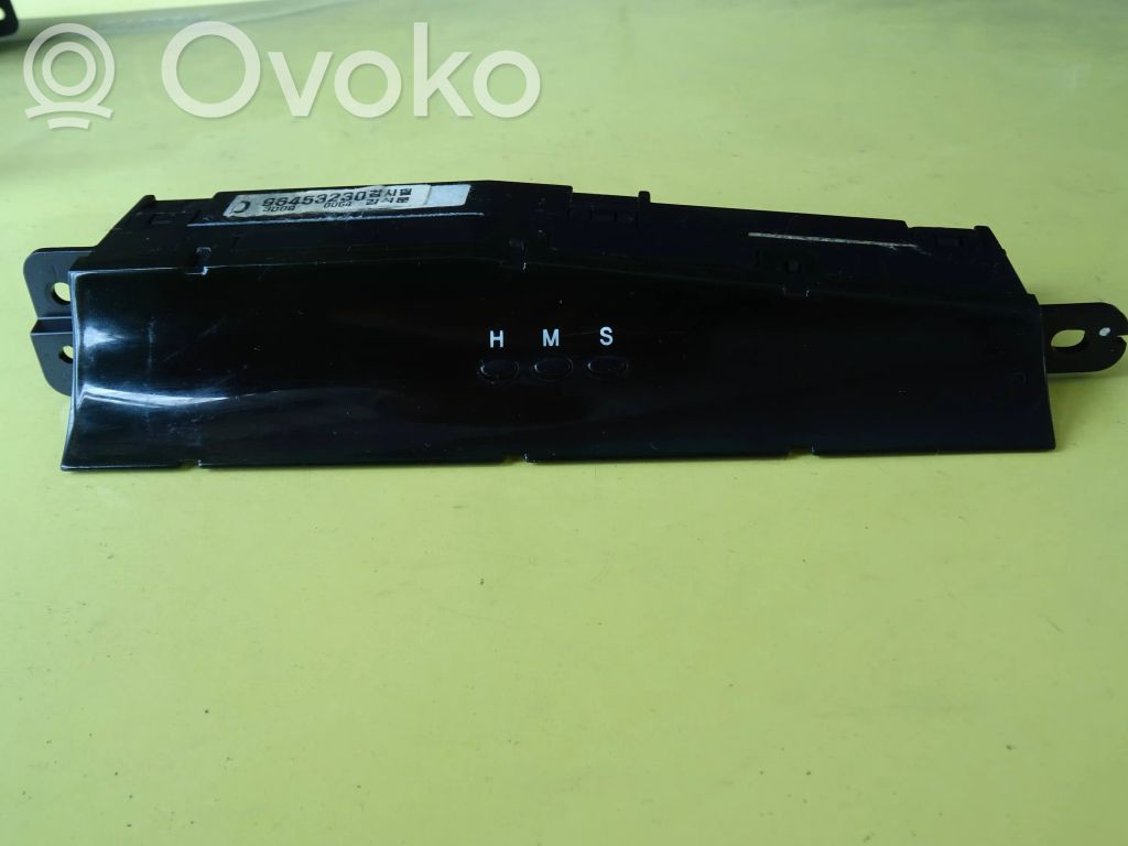 Chevrolet Evanda Screen/display/small screen 