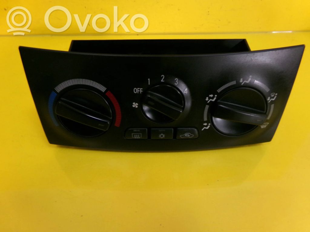 Mitsubishi Space Star Panel klimatyzacji 