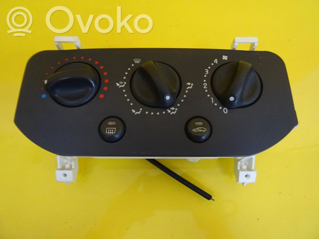 Renault Clio II Interior fan control switch 